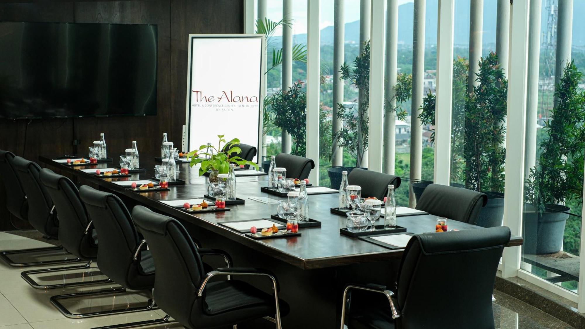 The Alana Hotel And Conference Sentul City By Aston Bogor Exterior foto
